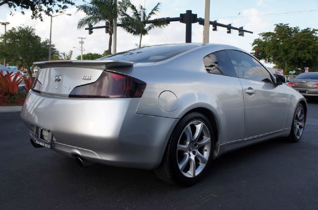 2004 Infiniti G35 XB - ONE Owner