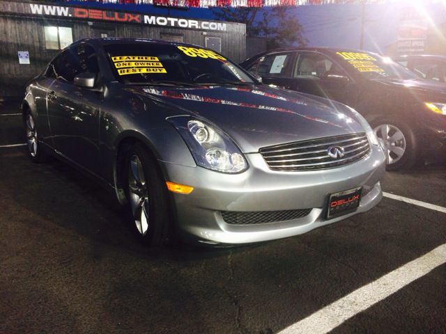 2004 Infiniti G35 XL 12-passenger