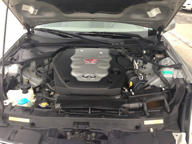 2004 Infiniti G35 XB - ONE Owner