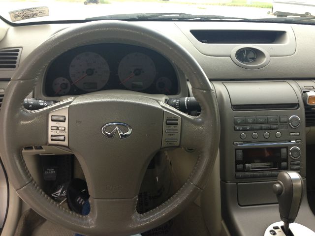 2004 Infiniti G35 XB - ONE Owner