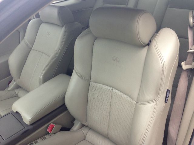 2004 Infiniti G35 XB - ONE Owner