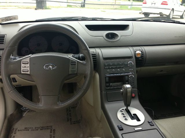 2004 Infiniti G35 XB - ONE Owner
