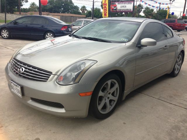 2004 Infiniti G35 XB - ONE Owner