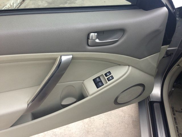 2004 Infiniti G35 XB - ONE Owner