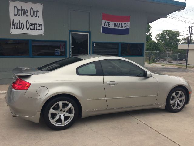 2004 Infiniti G35 XB - ONE Owner