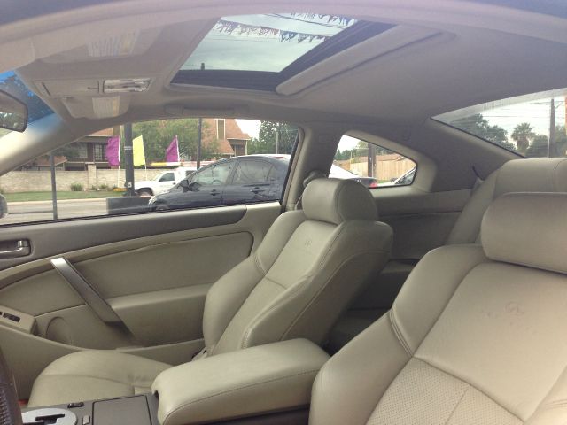 2004 Infiniti G35 XB - ONE Owner