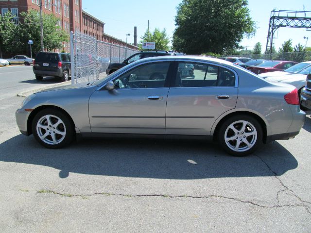 2004 Infiniti G35 5DR WGN FWD AT