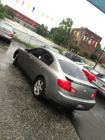 2004 Infiniti G35 5DR WGN FWD AT