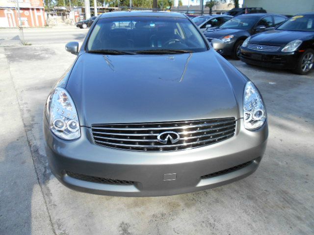 2004 Infiniti G35 XB - ONE Owner