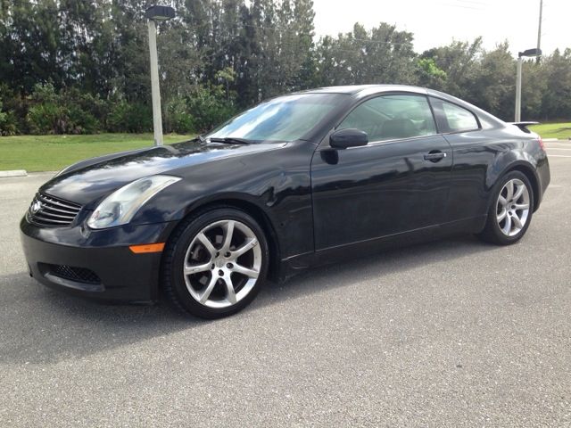 2004 Infiniti G35 XB - ONE Owner