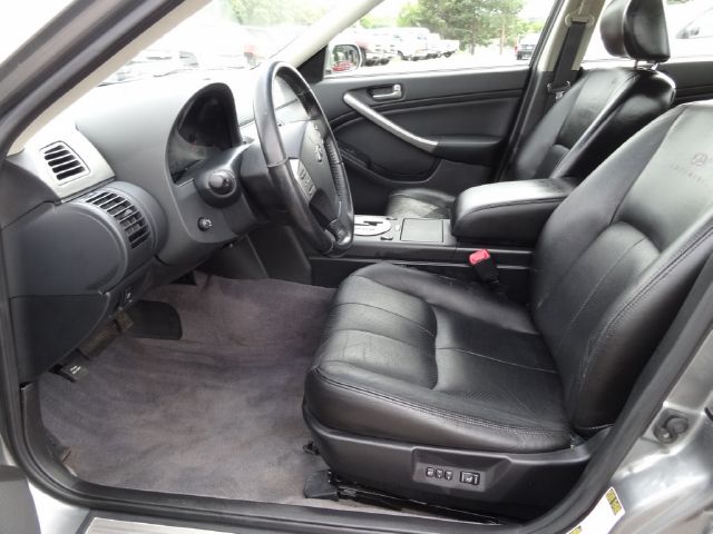 2004 Infiniti G35 5DR WGN FWD AT