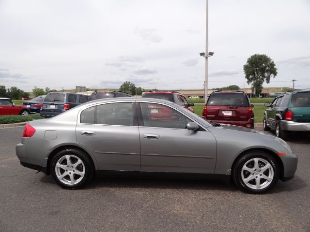 2004 Infiniti G35 5DR WGN FWD AT
