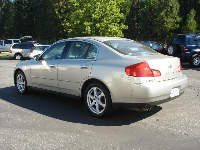 2004 Infiniti G35 5DR WGN FWD AT