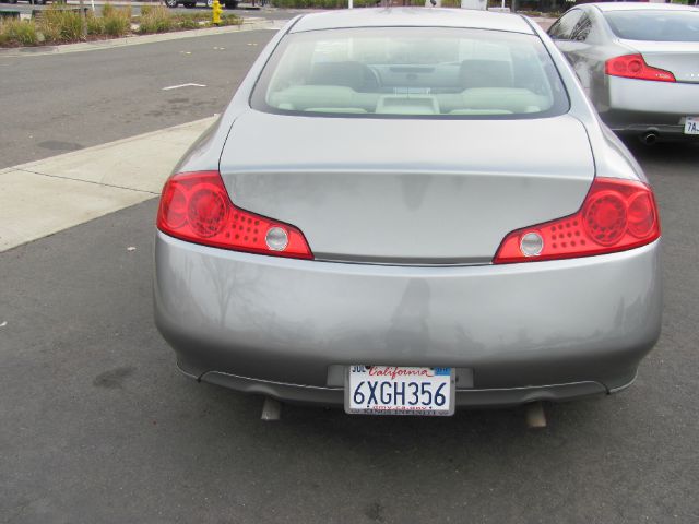 2004 Infiniti G35 XB - ONE Owner