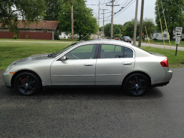 2004 Infiniti G35 5DR WGN FWD AT