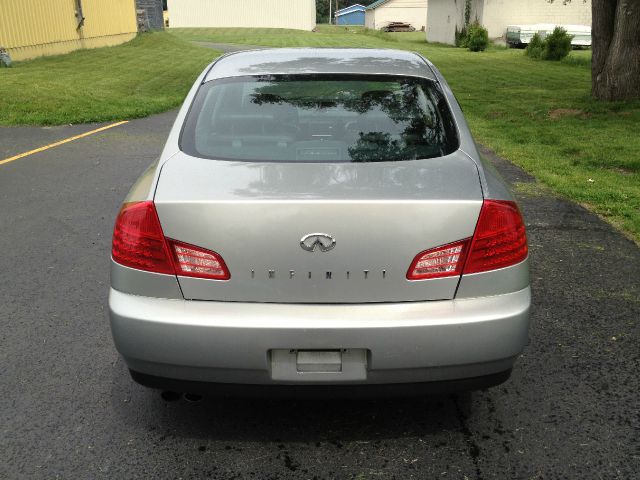 2004 Infiniti G35 5DR WGN FWD AT