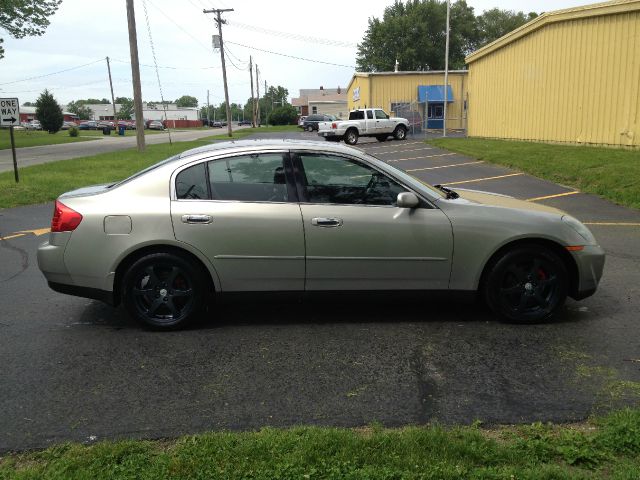 2004 Infiniti G35 5DR WGN FWD AT