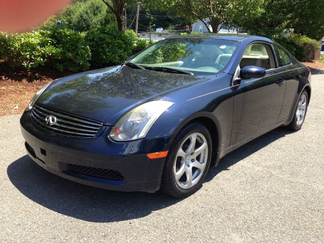 2004 Infiniti G35 XB - ONE Owner
