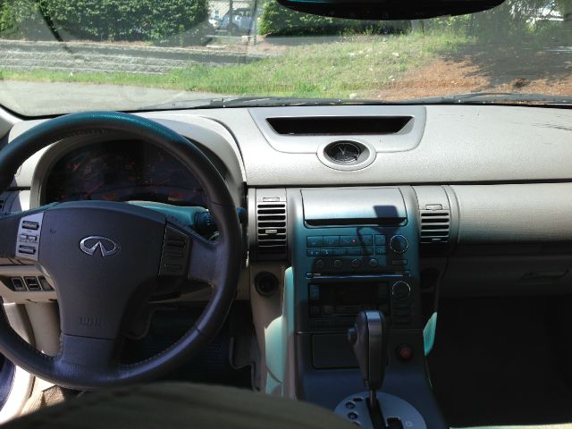 2004 Infiniti G35 XB - ONE Owner