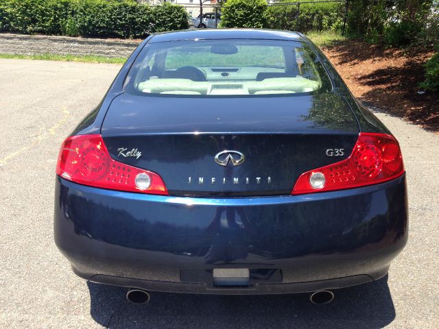 2004 Infiniti G35 XB - ONE Owner