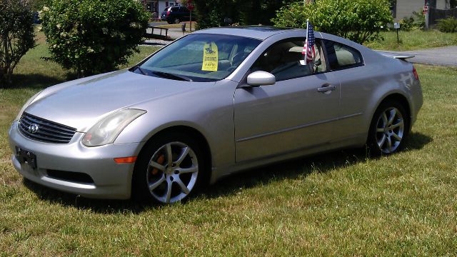2004 Infiniti G35 XB - ONE Owner