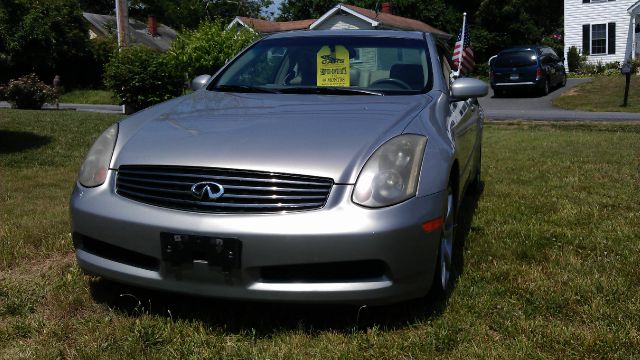 2004 Infiniti G35 XB - ONE Owner