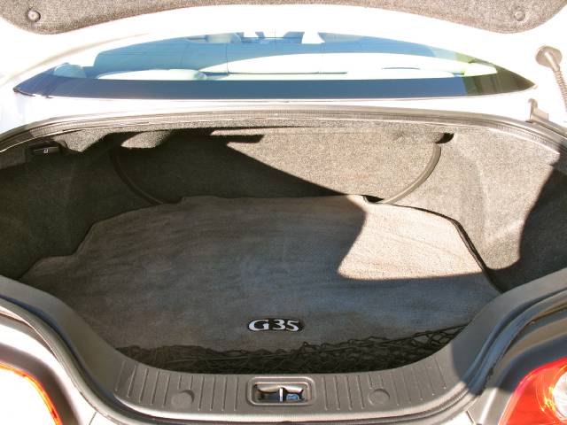 2004 Infiniti G35 Base