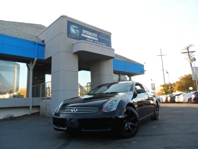 2004 Infiniti G35 XL 12-passenger