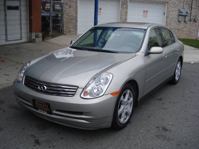 2004 Infiniti G35 Base