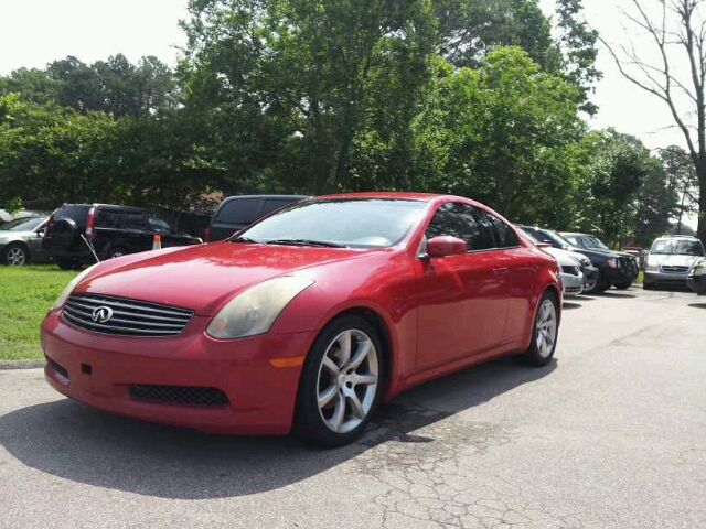 2004 Infiniti G35 Base