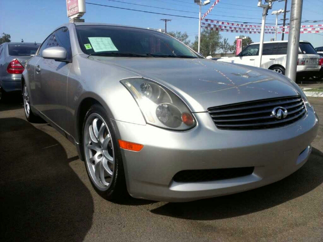 2004 Infiniti G35 Base