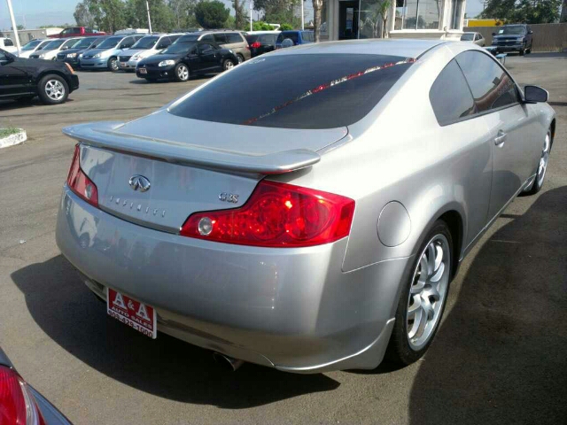 2004 Infiniti G35 Base