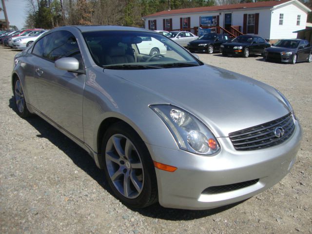 2004 Infiniti G35 XB - ONE Owner