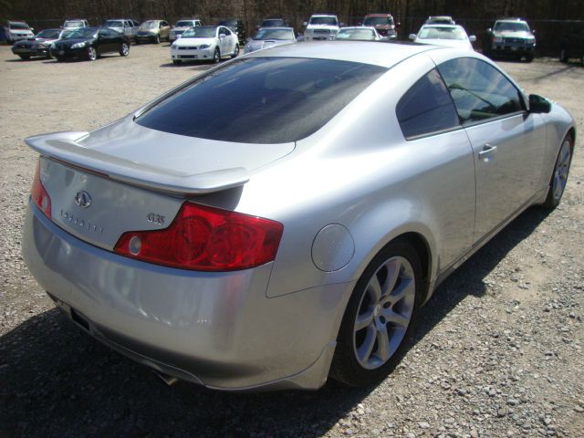 2004 Infiniti G35 XB - ONE Owner