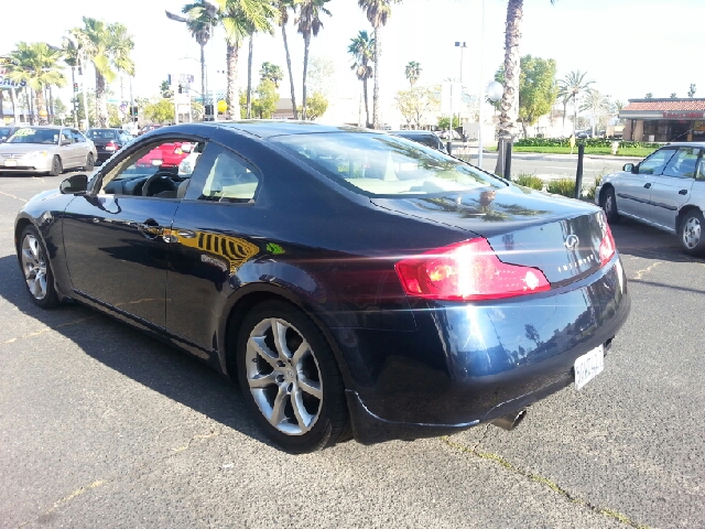 2004 Infiniti G35 XB - ONE Owner