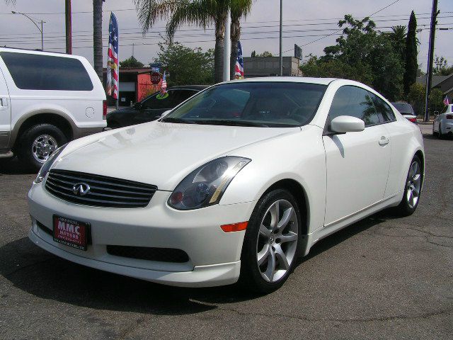 2004 Infiniti G35 XB - ONE Owner