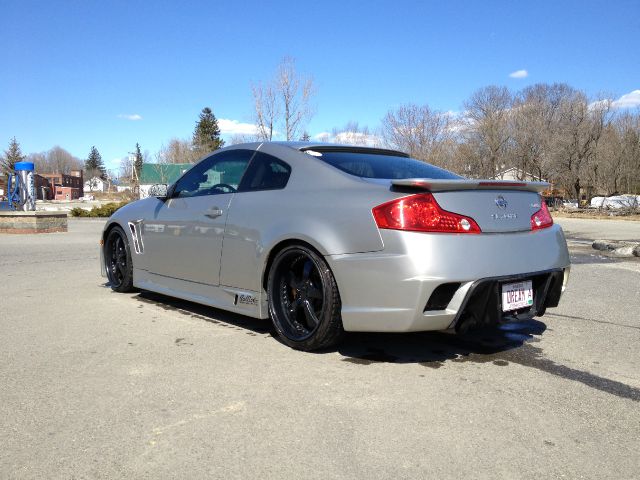2004 Infiniti G35 1500 Laramie 4WD