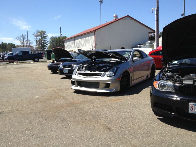 2004 Infiniti G35 1500 Laramie 4WD