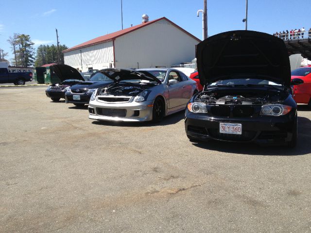 2004 Infiniti G35 1500 Laramie 4WD