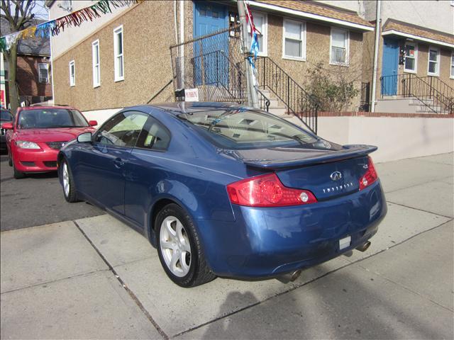 2005 Infiniti G35 Base