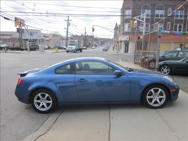 2005 Infiniti G35 Base