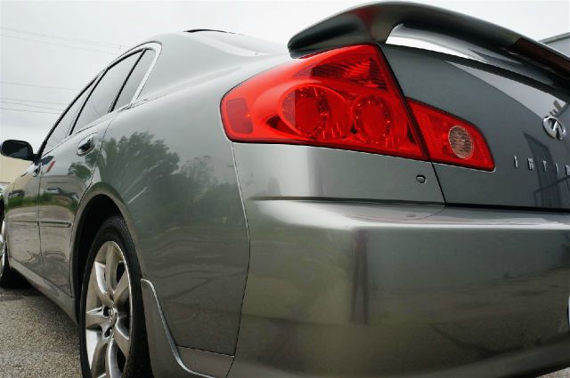 2005 Infiniti G35 Regency-brougham