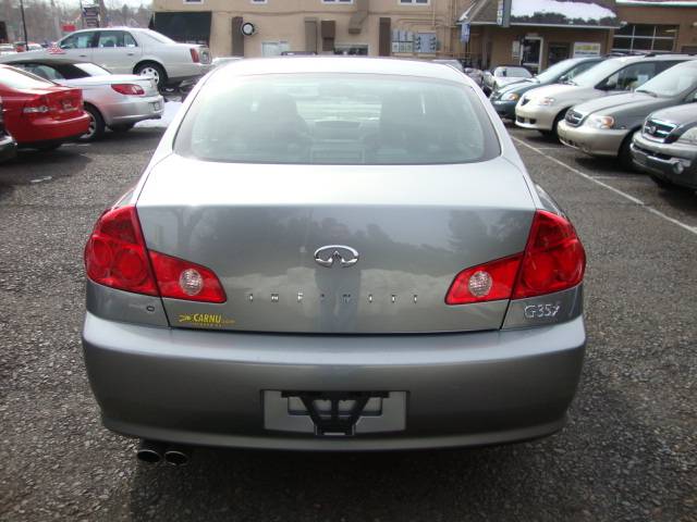 2005 Infiniti G35 SE King Cab 2WD