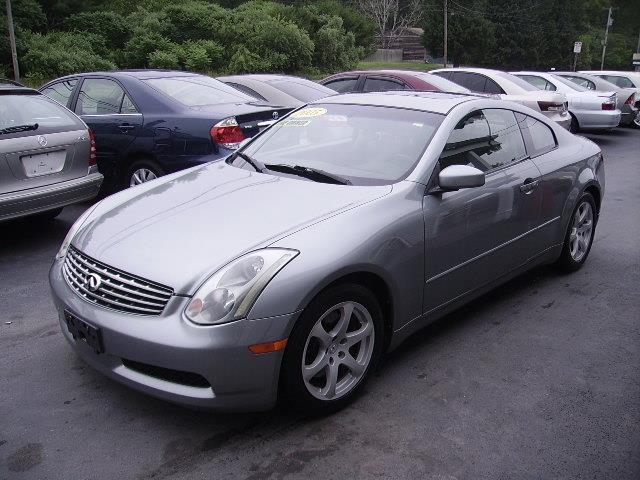 2005 Infiniti G35 Base