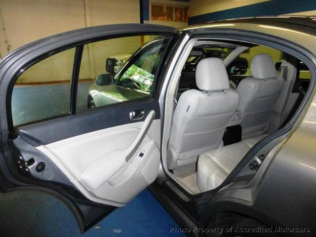 2006 Infiniti G35 SE King Cab 2WD