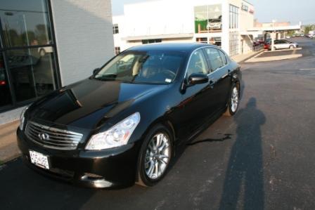 2007 Infiniti G35 Series 4.