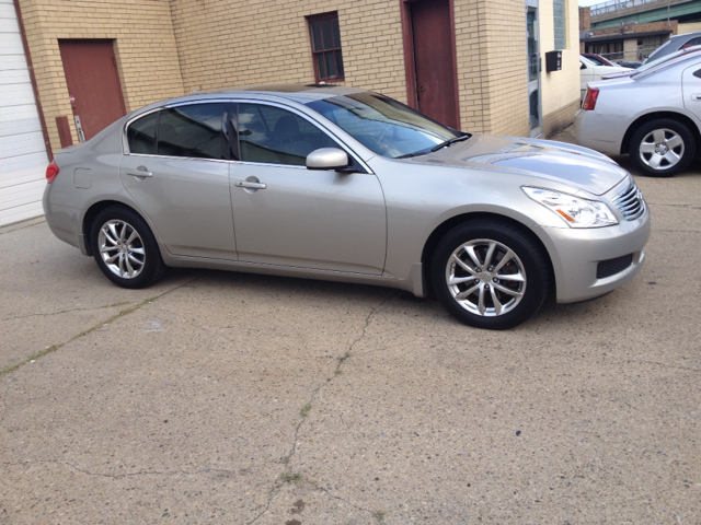 2008 Infiniti G35 4WD 4dr 4x4 SUV