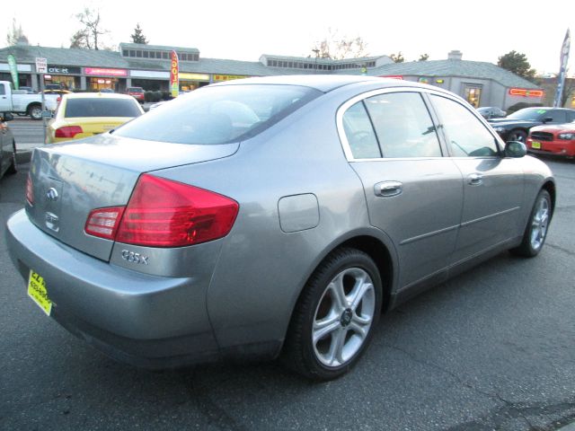 2004 Infiniti G35X 5DR WGN FWD AT