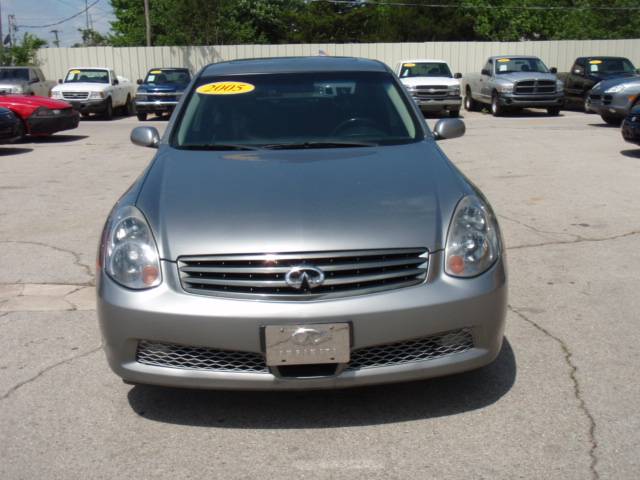 2005 Infiniti G35X EX - DUAL Power Doors