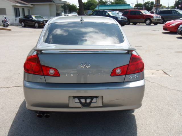 2005 Infiniti G35X EX - DUAL Power Doors